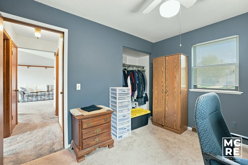 Experience the perfect blend of tranquil lakefront living and - photo 25