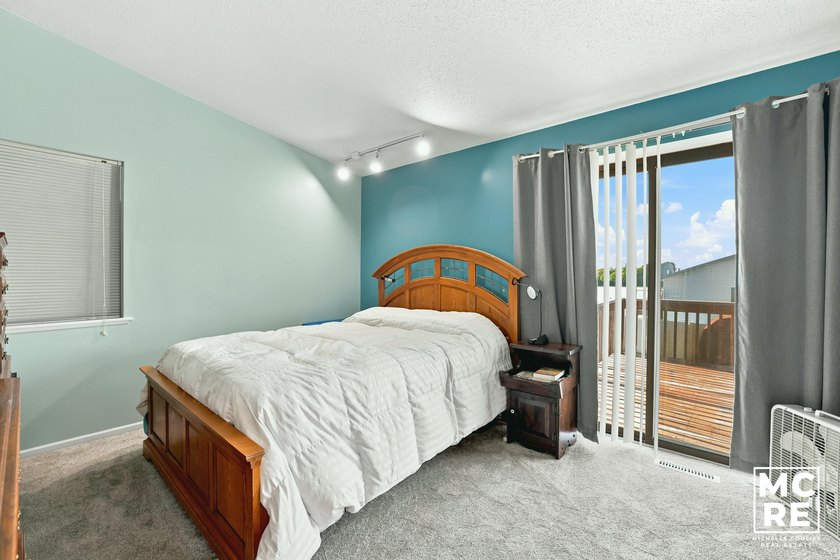Experience the perfect blend of tranquil lakefront living and - photo 26