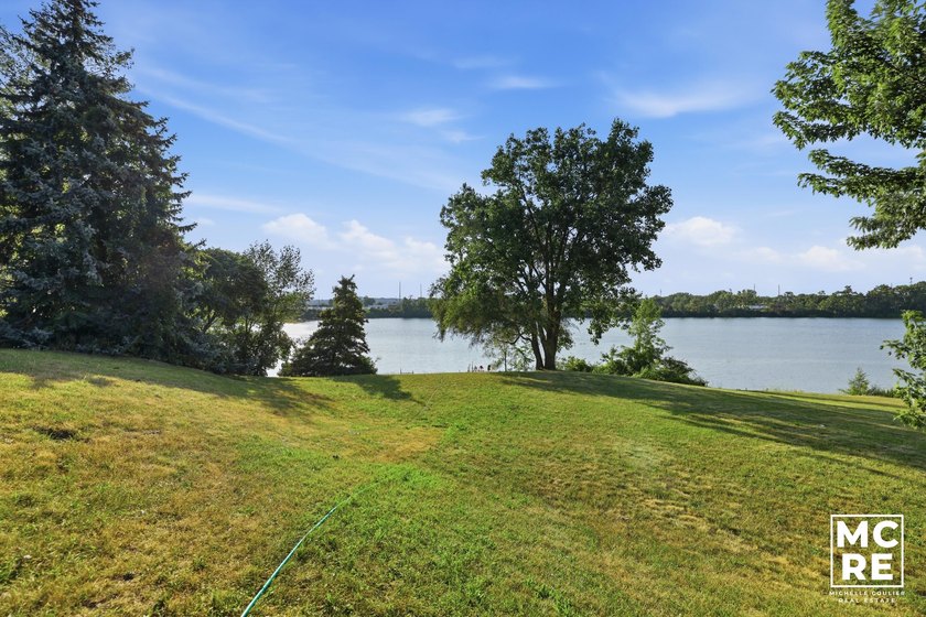 Experience the perfect blend of tranquil lakefront living and - photo 45