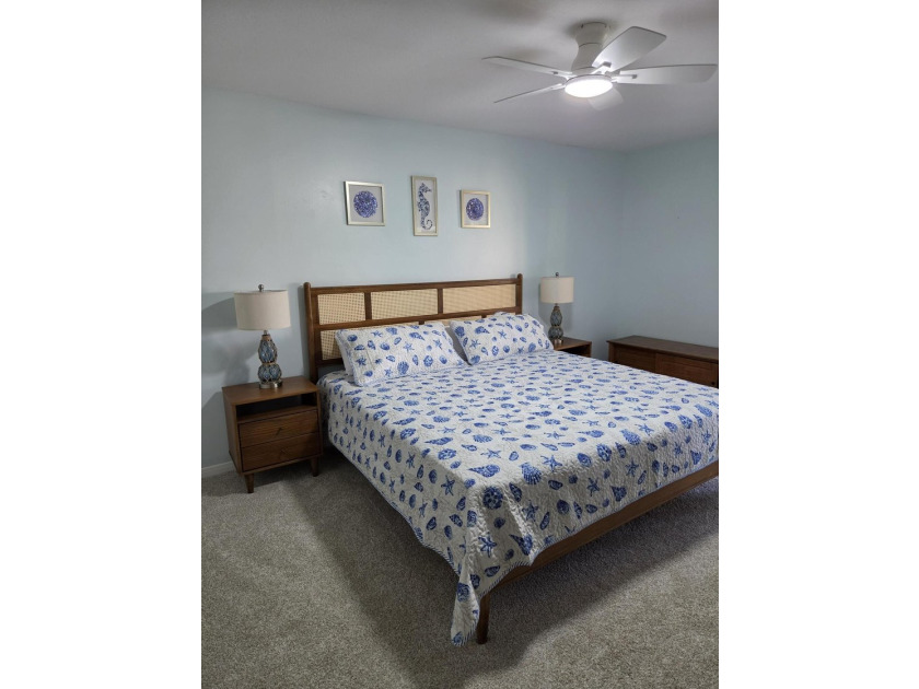 Move-In Ready * Fully Renovated * Stunning Sunset Views * - photo 18