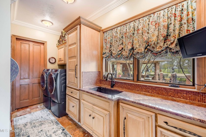NEW LOW PRICE! PLUS $25,000 to put toward rate buy down or - photo 21