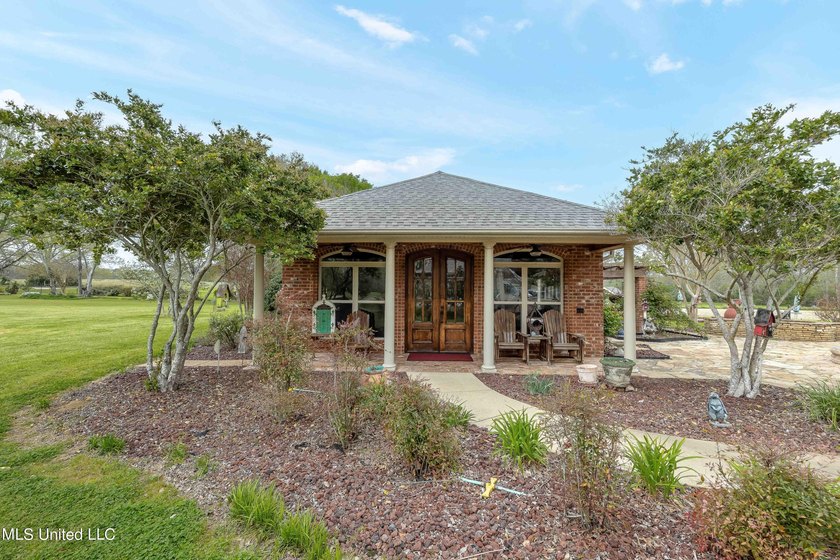 NEW LOW PRICE! PLUS $25,000 to put toward rate buy down or - photo 45
