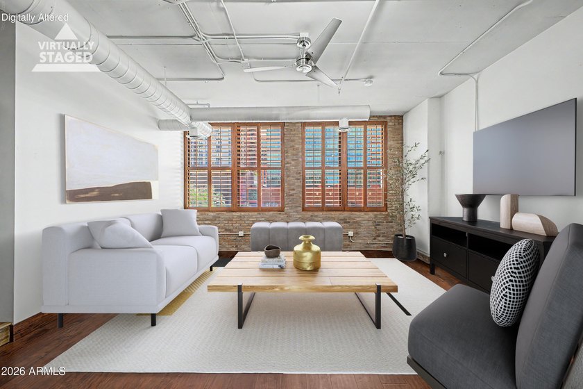 Beautifully renovated 1 bedroom/2 bathroom unit (2 underground - photo 7