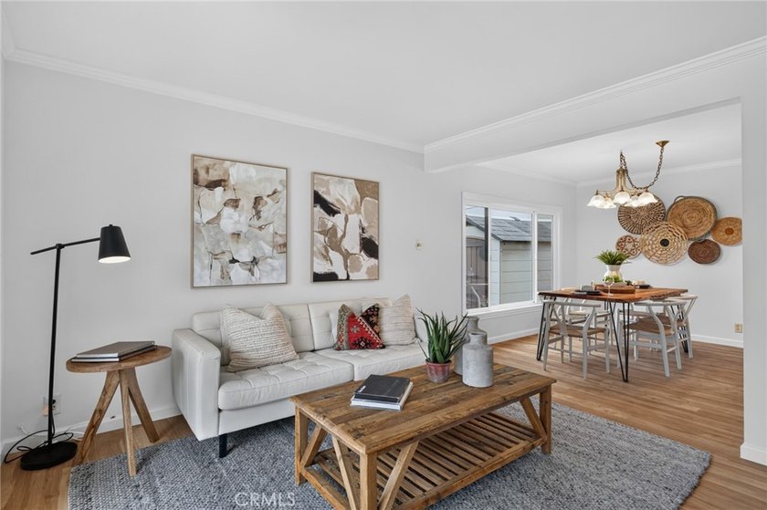 Excellent opportunity to own a home on an expansive 10,049 sq - photo 5