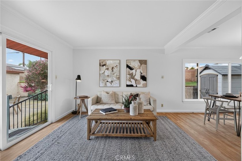 Excellent opportunity to own a home on an expansive 10,049 sq - photo 6