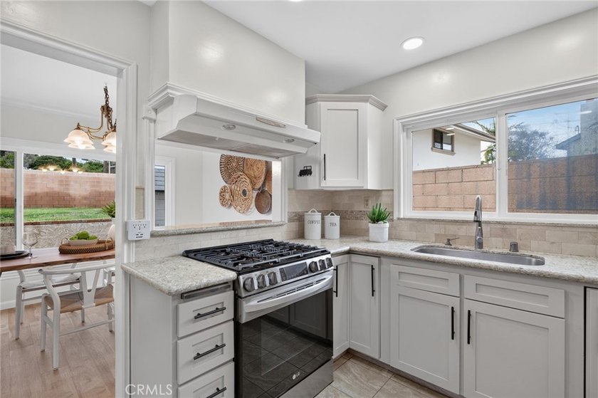 Excellent opportunity to own a home on an expansive 10,049 sq - photo 10