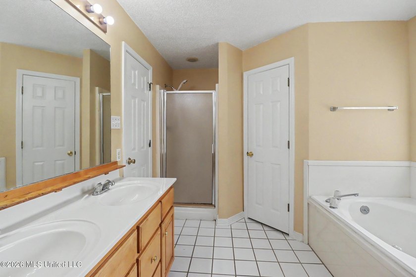 Well-maintained and move-in ready, this Long Beach home offers - photo 14