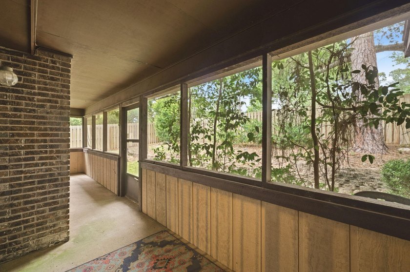 FABULOUS OPPORTUNITY TO LIVE IN A WATERFRONT COMMUNITY! Welcome - photo 22