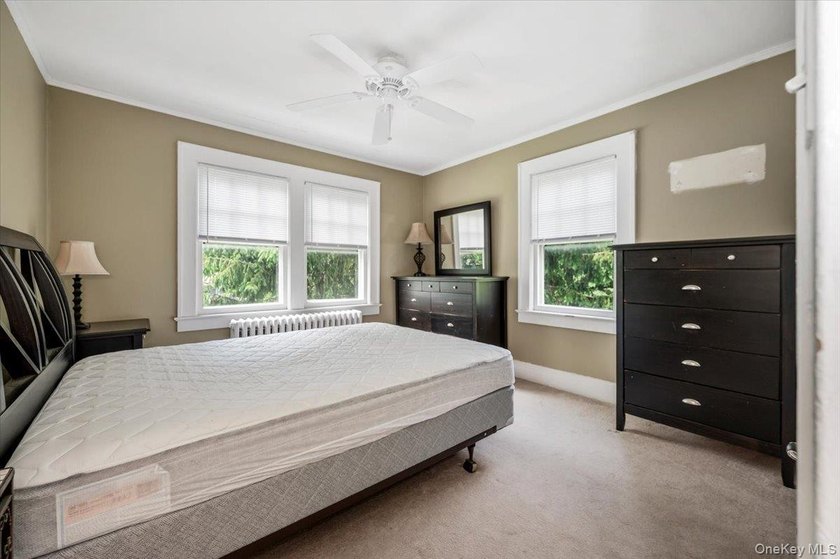 Welcome to 36 Seaview Avenue - a truly magnificent colonial - photo 22