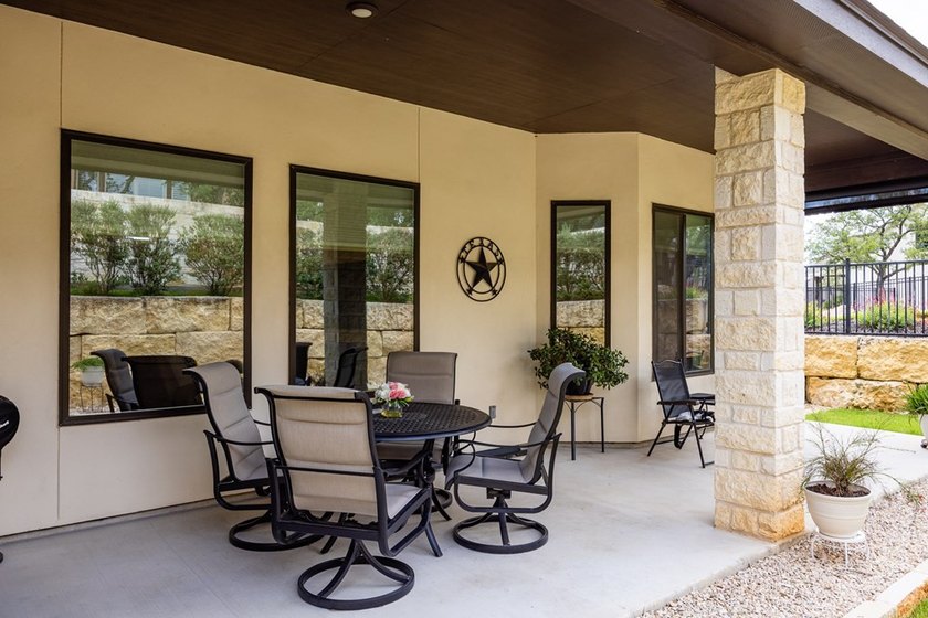 Hill Country views, privacy, &amp; modern comfort in The Meridian - photo 27