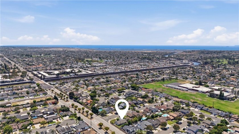 Fantastic Opportunity on a Corner Lot in Huntington Beach! - photo 31