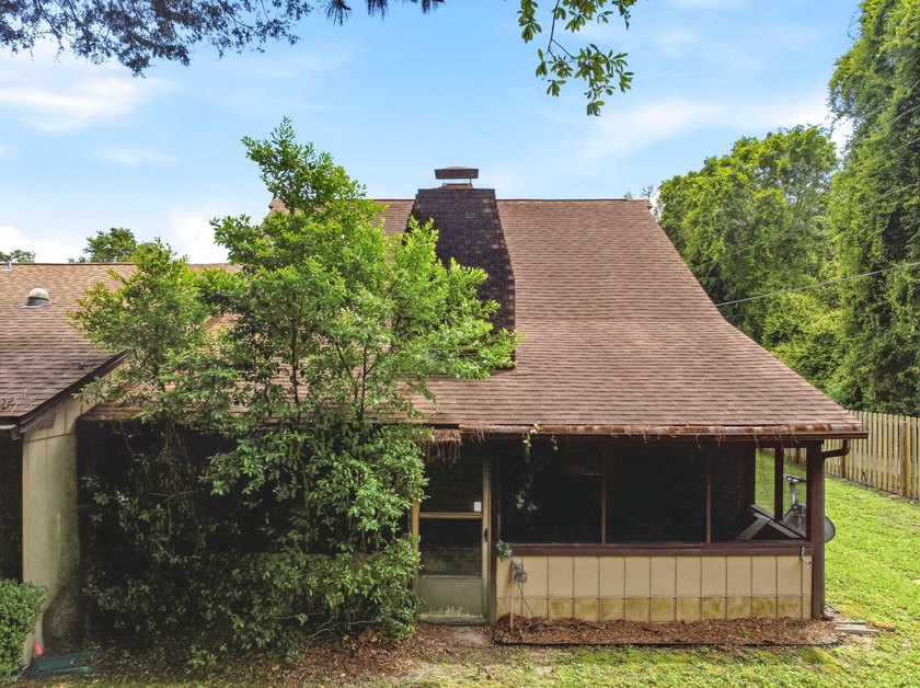 FABULOUS OPPORTUNITY TO LIVE IN A WATERFRONT COMMUNITY! Welcome - photo 42