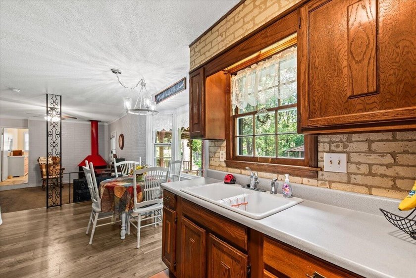 Must-See 3 Bedroom, 2 Bath Home is close to Interstate 26 - photo 22