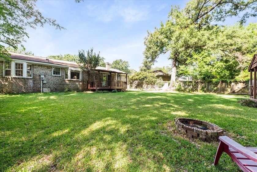 Must-See 3 Bedroom, 2 Bath Home is close to Interstate 26 - photo 33