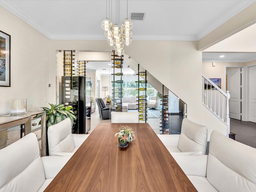 Beautifully updated 5-bedroom, 3-bath, 3-car garage home with - photo 7