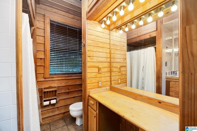 Wow! Welcome to this RARE LUXURY Warrior River Retreat! 4.25 +/- - photo 10