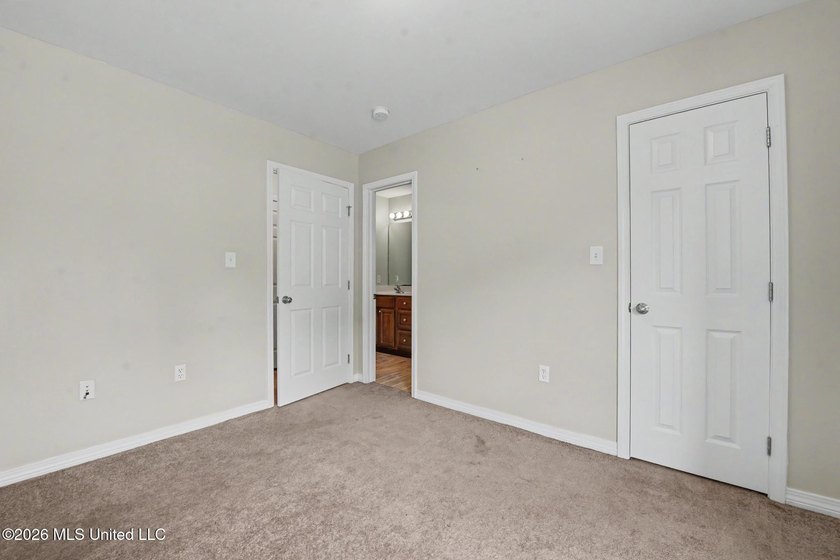 Your search is OVER! This compact home in charming &amp; convenient - photo 14