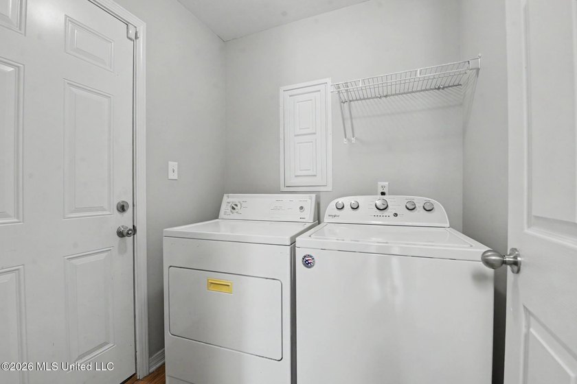 Your search is OVER! This compact home in charming &amp; convenient - photo 16