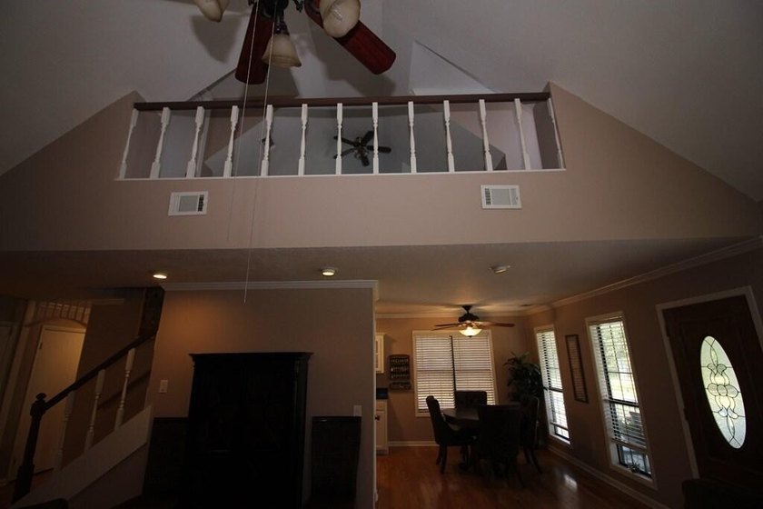 Tucked away in a quiet, private setting, this move-in-ready home - photo 8