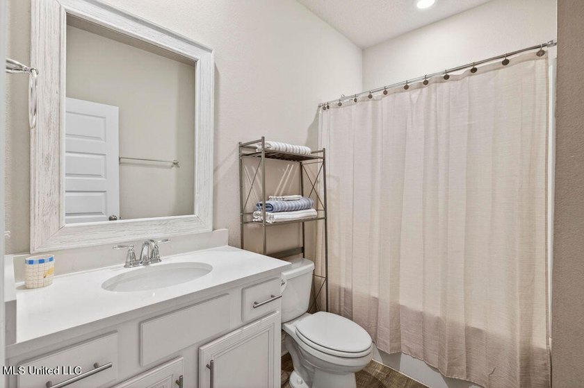 Welcome to 1052 Whimbrel Court in beautiful Ocean Springs. This - photo 24