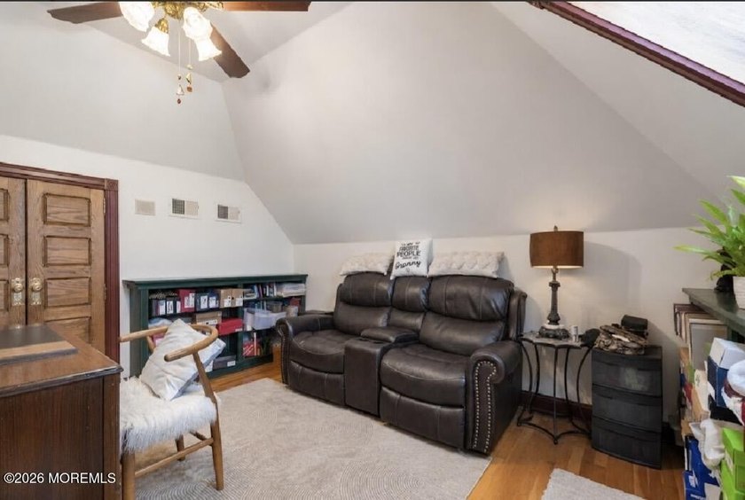 Paradise in Middletown! Once in a lifetime opportunity to own an - photo 34