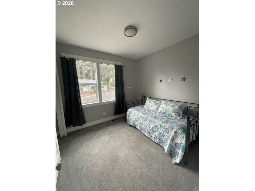 1 level close to Lincoln Beaches in the Bayview Resort, a - photo 14