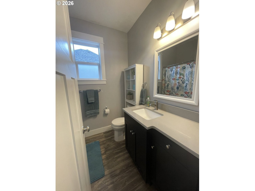1 level close to Lincoln Beaches in the Bayview Resort, a - photo 19