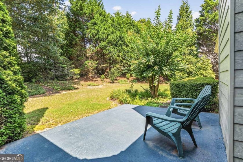 Welcome to 1847 Tribble Crest Dr, a well-maintained brick ranch - photo 34