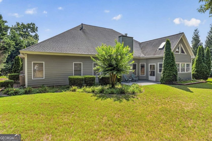 Welcome to 1847 Tribble Crest Dr, a well-maintained brick ranch - photo 37