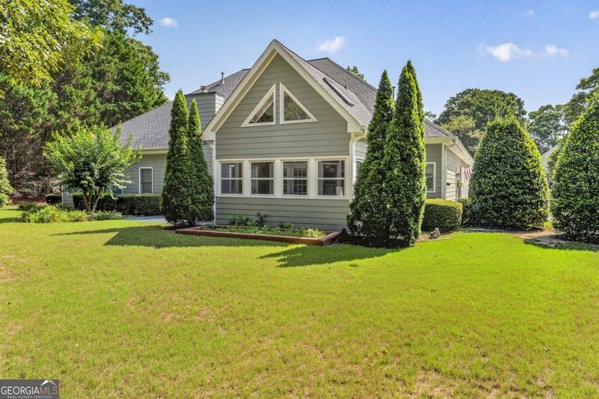 Welcome to 1847 Tribble Crest Dr, a well-maintained brick ranch - photo 38