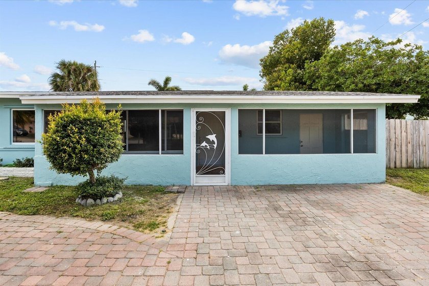 Showings must be scheduled with Showingtime. Exquisite 3-bedroom - photo 10