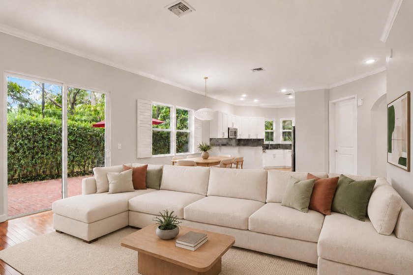 Sought-after corner/end-unit townhome with an enviable location - photo 7