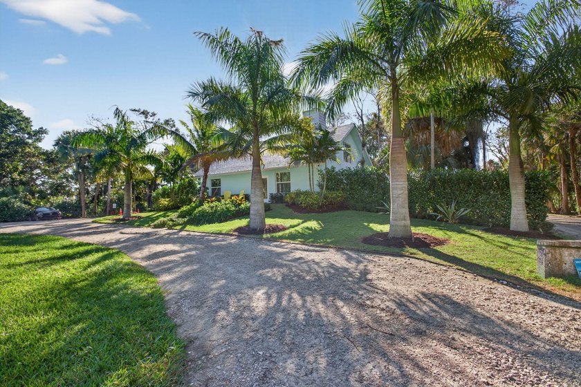 Private 5.67-acre CBS home built in 2000, surrounded by - photo 6
