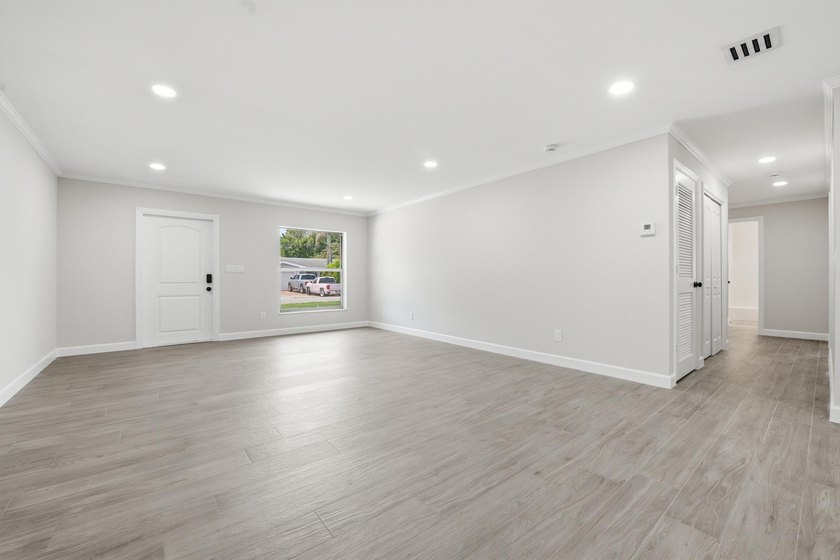 Fully remodeled 3-bedroom, 2-bath home with an attached garage - photo 6