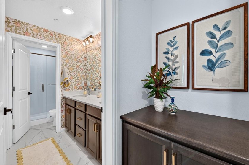 Welcome to this gorgeous 4BR, 3BA condo offering 2,500 sqft of - photo 17