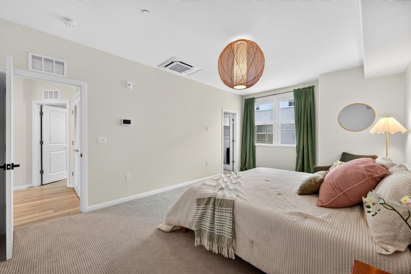 Welcome to this gorgeous 4BR, 3BA condo offering 2,500 sqft of - photo 23