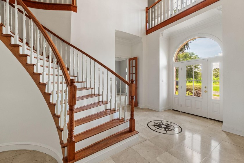 Exceptional custom home built circa 2007, offering 5 bedrooms, 5 - photo 7