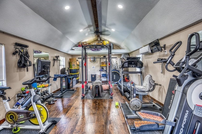 ***PRICE REDUCTION*** Nestled on a serene one-acre lot, this - photo 6