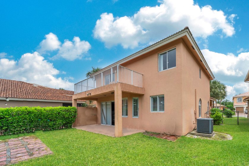 Welcome to 149 Bellezza Terrace, a beautifully updated, 2-story - photo 10