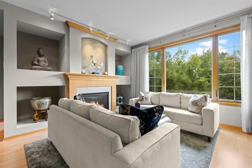 Welcome to Bayhill Condominiums, where comfort, convenience, and - photo 13
