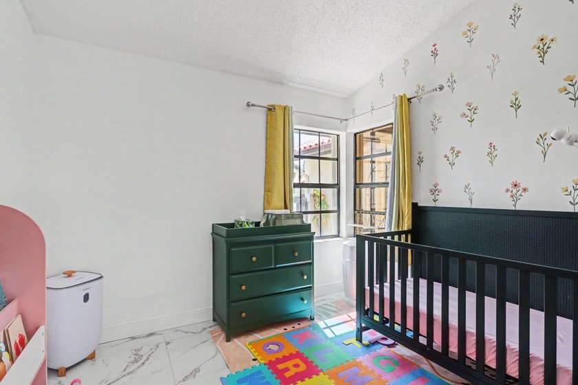 Welcome to this beautiful 3-bedroom, 2-bath residence located in - photo 18