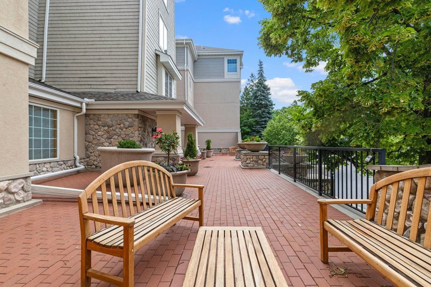 Welcome to Bayhill Condominiums, where comfort, convenience, and - photo 26