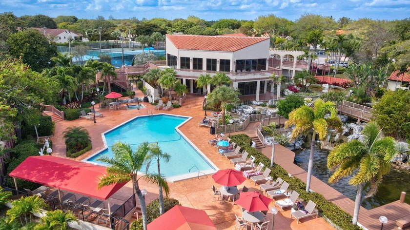 Welcome to this beautiful 3-bedroom, 2-bath residence located in - photo 39