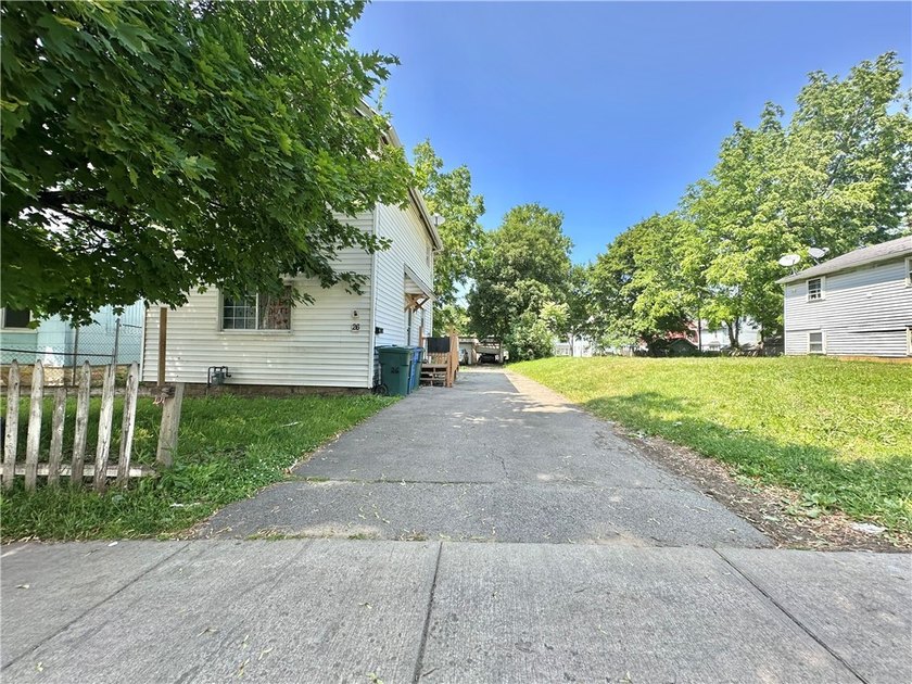 Lots of Updates! Great opportunity to own an updated home with - photo 10