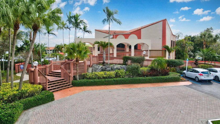 Welcome to this beautiful 3-bedroom, 2-bath residence located in - photo 43