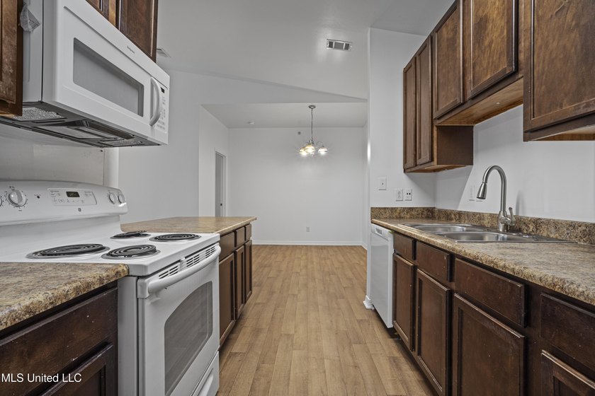 This condos excellent location is only the first of many - photo 14