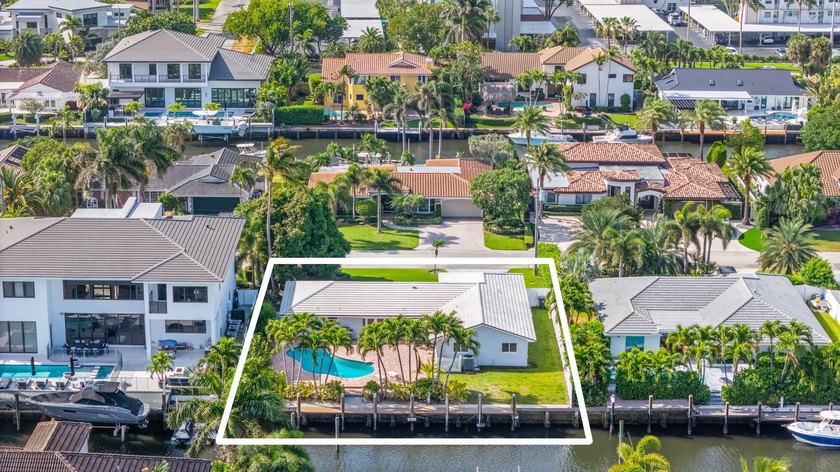 Discover prime waterfront real estate in Delray Beach at this - photo 3