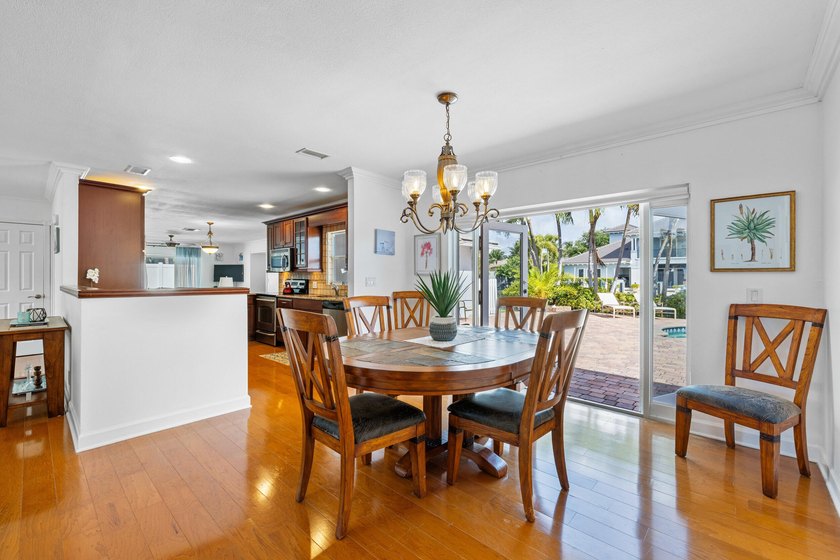 Discover prime waterfront real estate in Delray Beach at this - photo 5