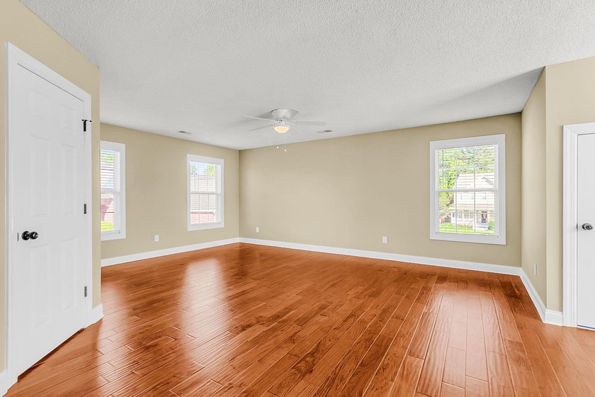 Welcome Home to 319 Lindrick Court! A Stunning Colonial-Style - photo 42