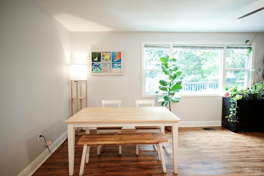 Nestled beneath the canopy of one of Pensacola's most beloved - photo 22
